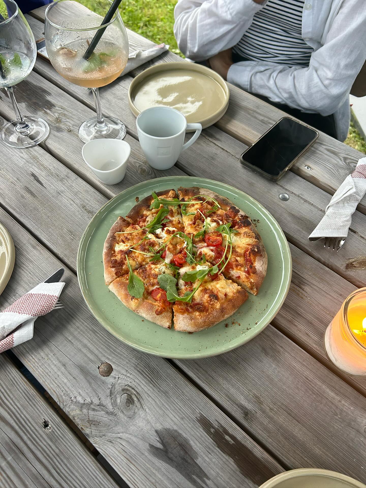 Verse pizza bij Zomerbar De Pelouse